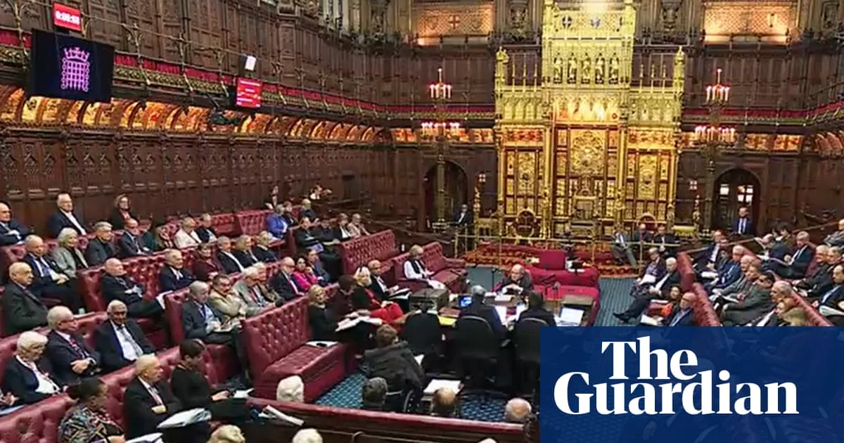 Starmer Restores Lawmaking Powers to Ousted Hereditary Peers in Lords Reform