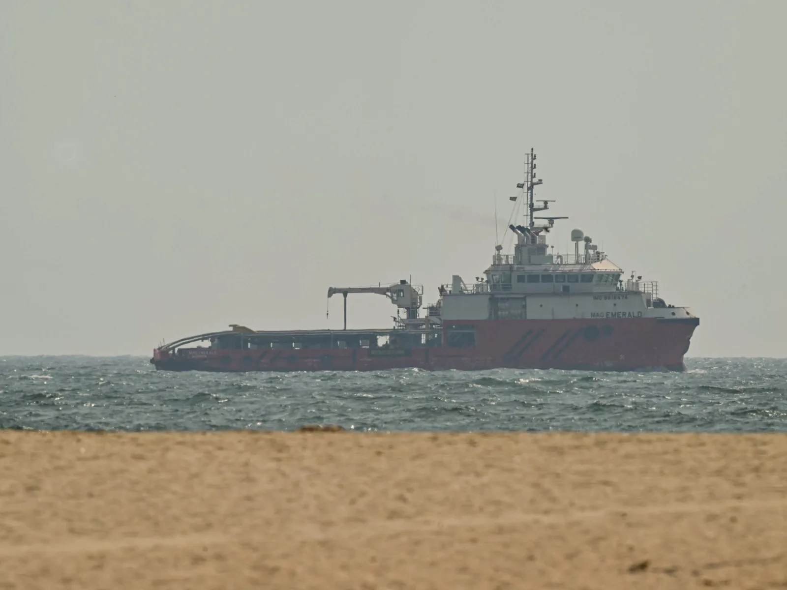 Strait of Hormuz Tensions Escalate as US and Iran Exchange Strikes, Tankers Hit