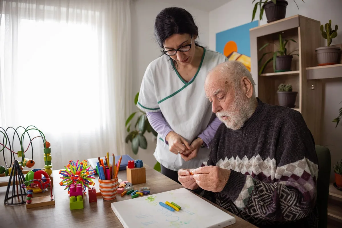 Study Identifies Three Midlife Risk Factors Linked to Dementia-Free Years