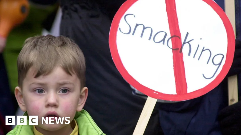 Study Links Smacking Children to Lower Academic Performance and Behaviour Issues