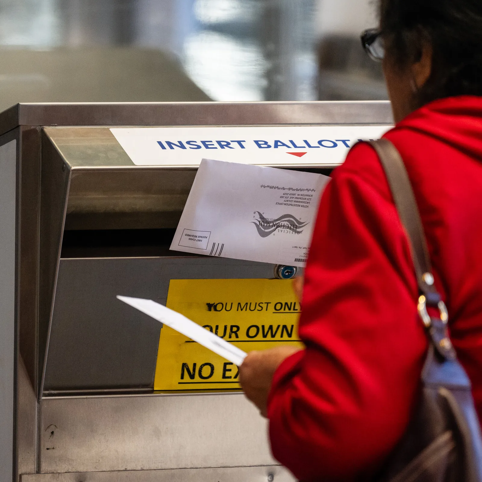 Supreme Court Hears Challenge to Mississippi Mail-In Ballot Law