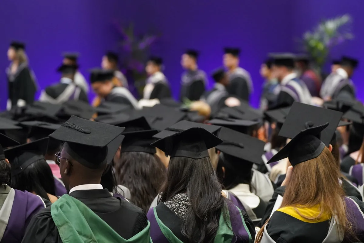 Survey Finds Declining Public Confidence in Value of UK University Degrees