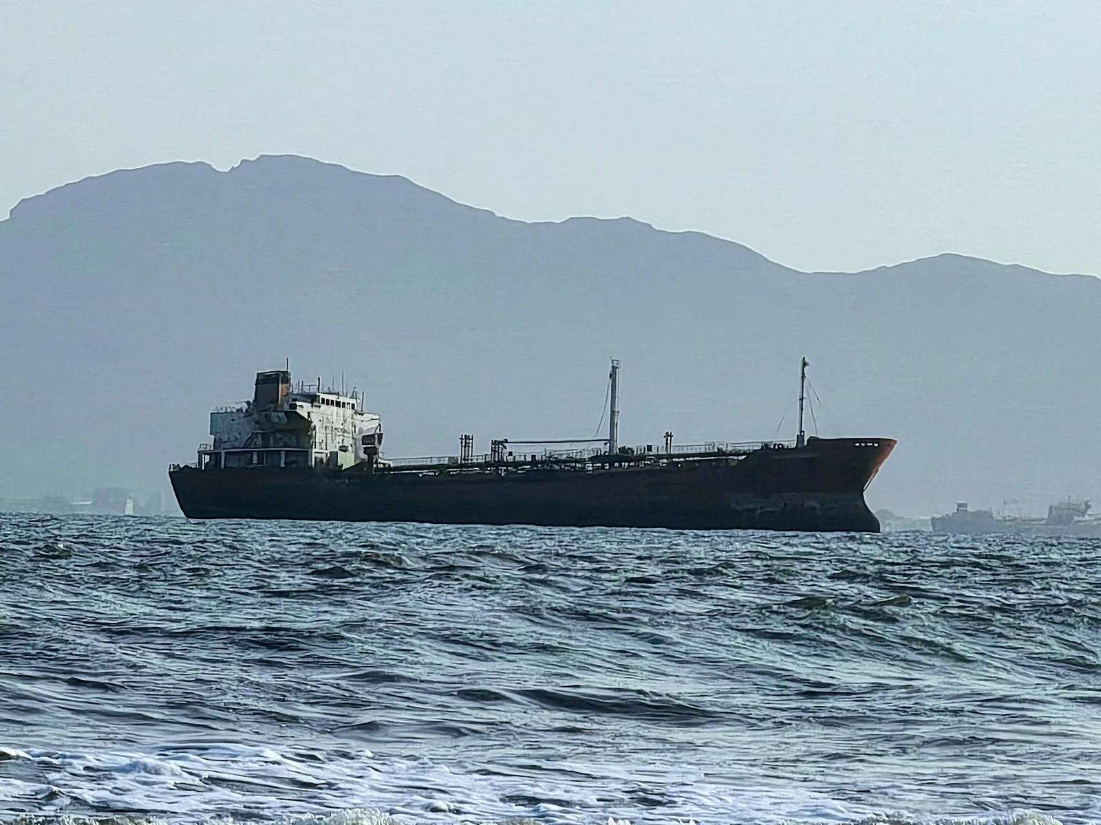 Tanker Seized by Armed Group Off Yemen Amid Rise in Somali Piracy