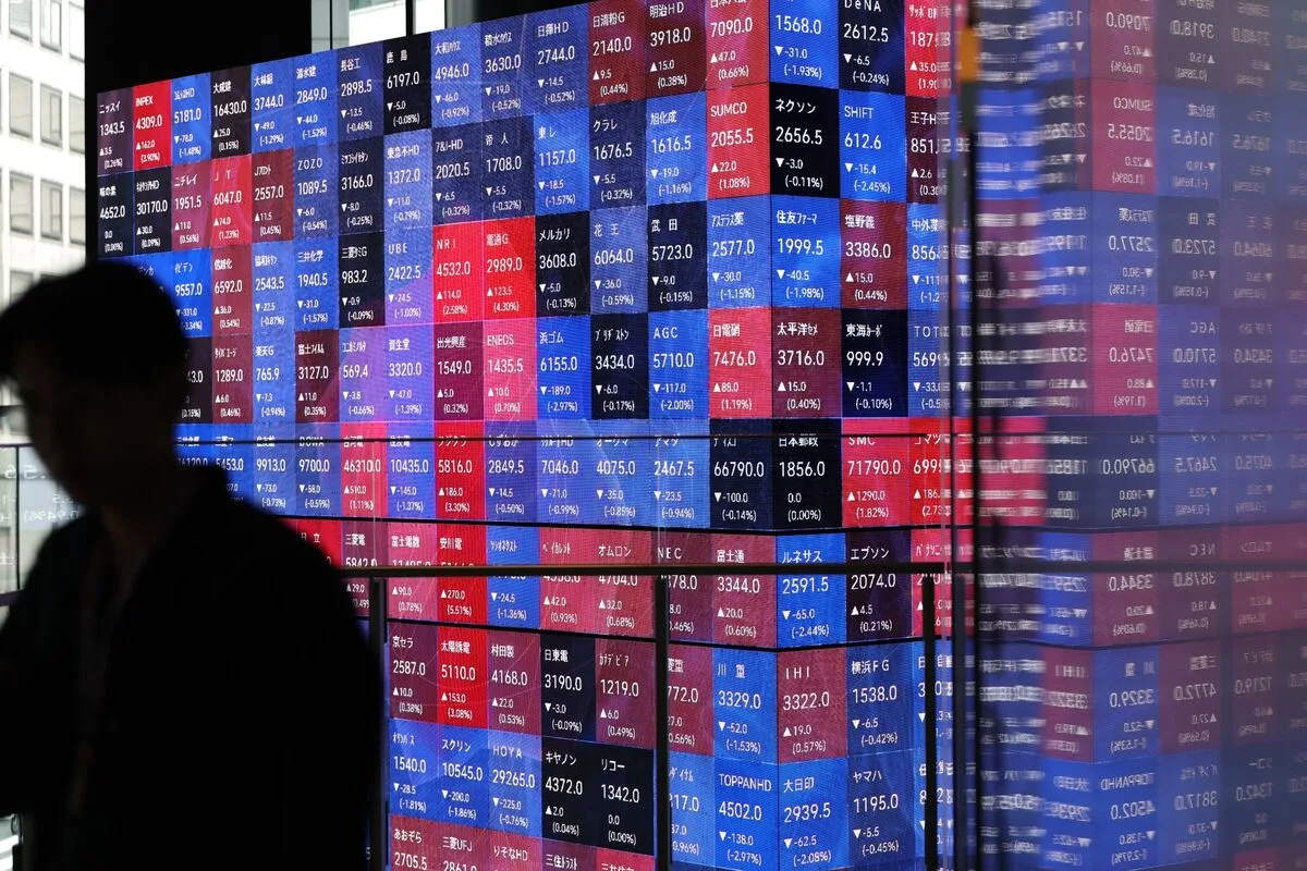 Tech Earnings Drive Record Highs in Asian and Emerging-Market Stocks