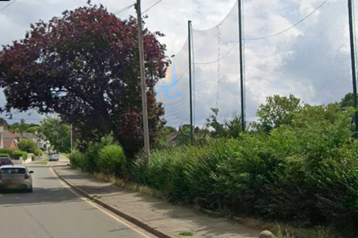 Teenage Girl Fatally Stabbed in Seaside Town; 14-Year-Old Boy Arrested