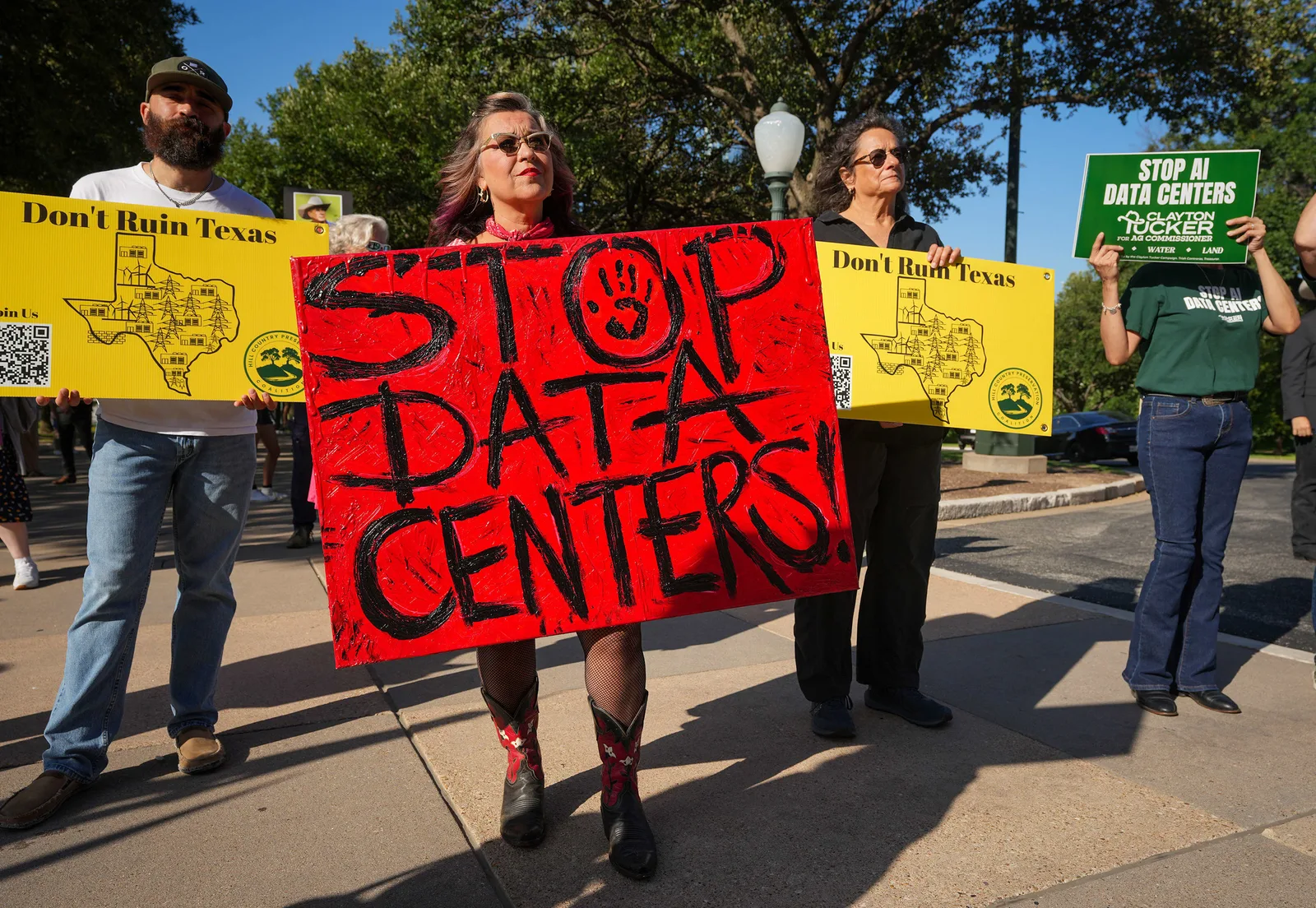 Texas and Virginia Data Center Policies Spark Debate Over Energy and Infrastructure