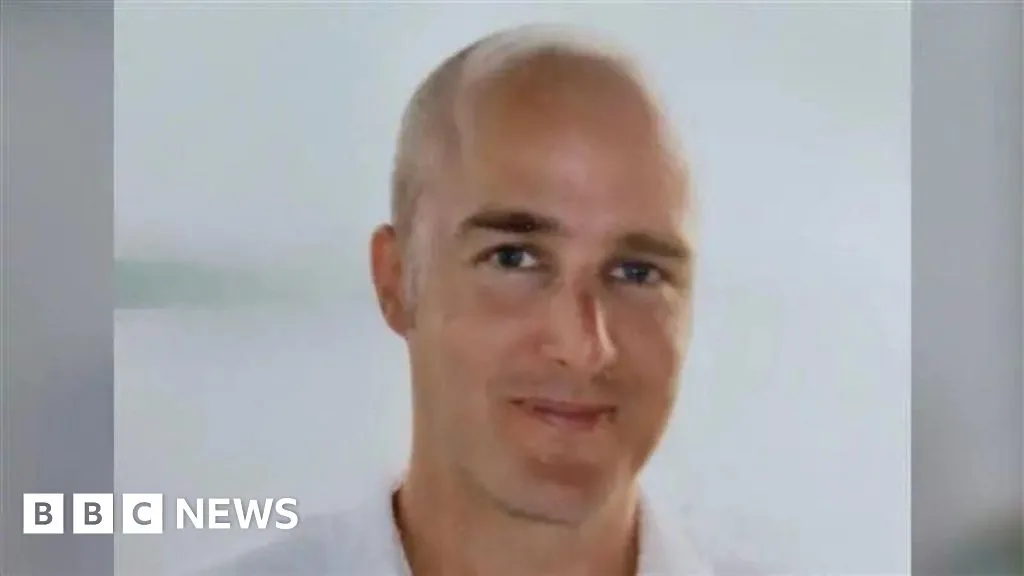 Three Teenagers Sentenced for Killing Man They Believed Was a Paedophile on Kent Beach