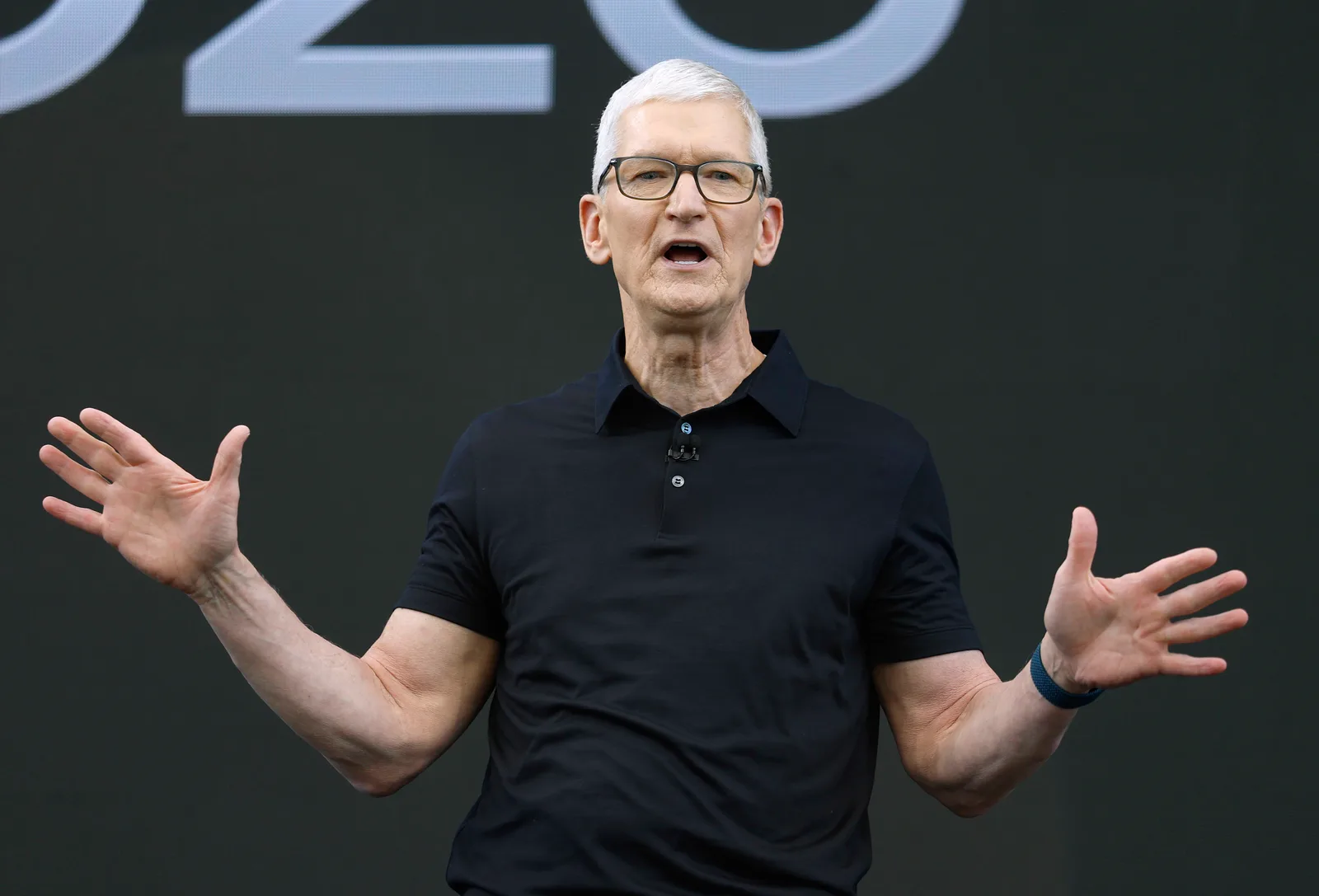 Tim Cook Opens Houston Manufacturing Plant as Apple Highlights U.S. Production