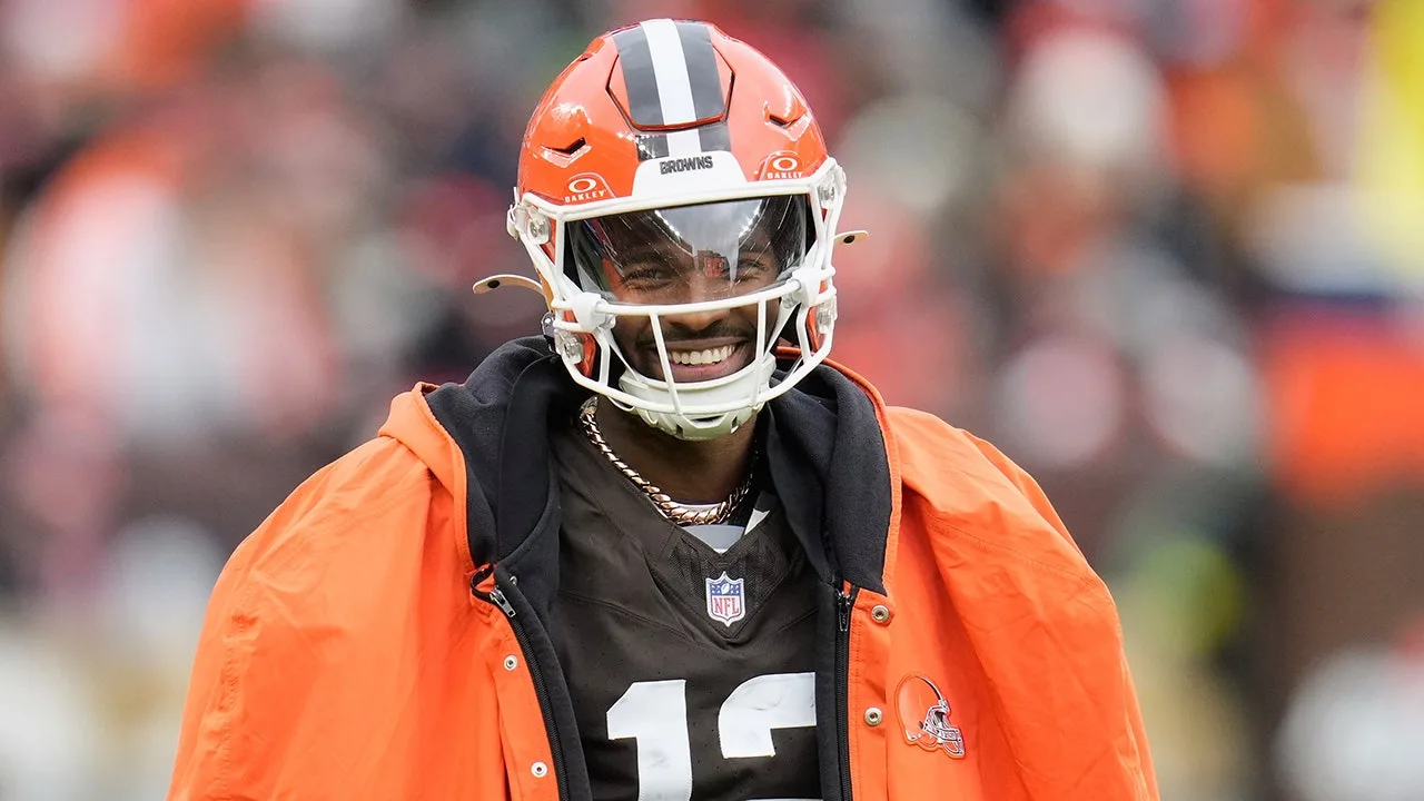 Deshaun Watson and Shedeur Sanders Compete for Browns Starting Quarterback Role