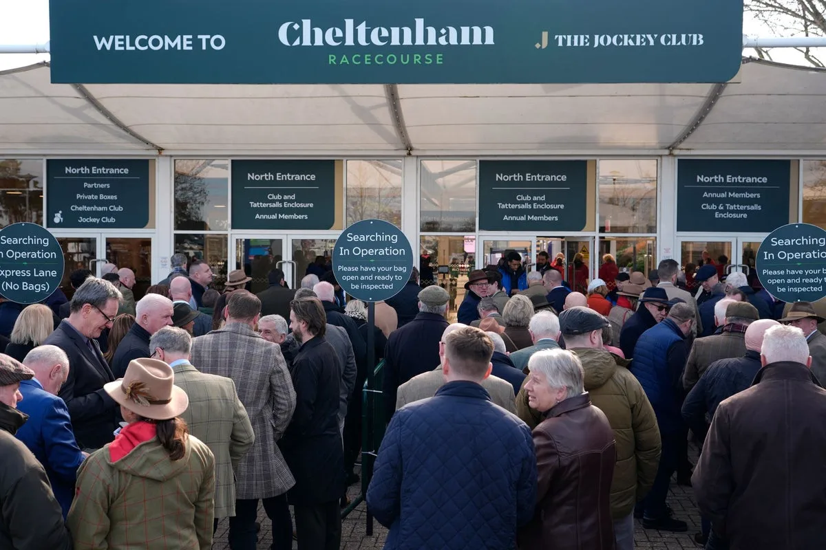 Train Delays Affect Travel to Cheltenham Festival on Opening Day