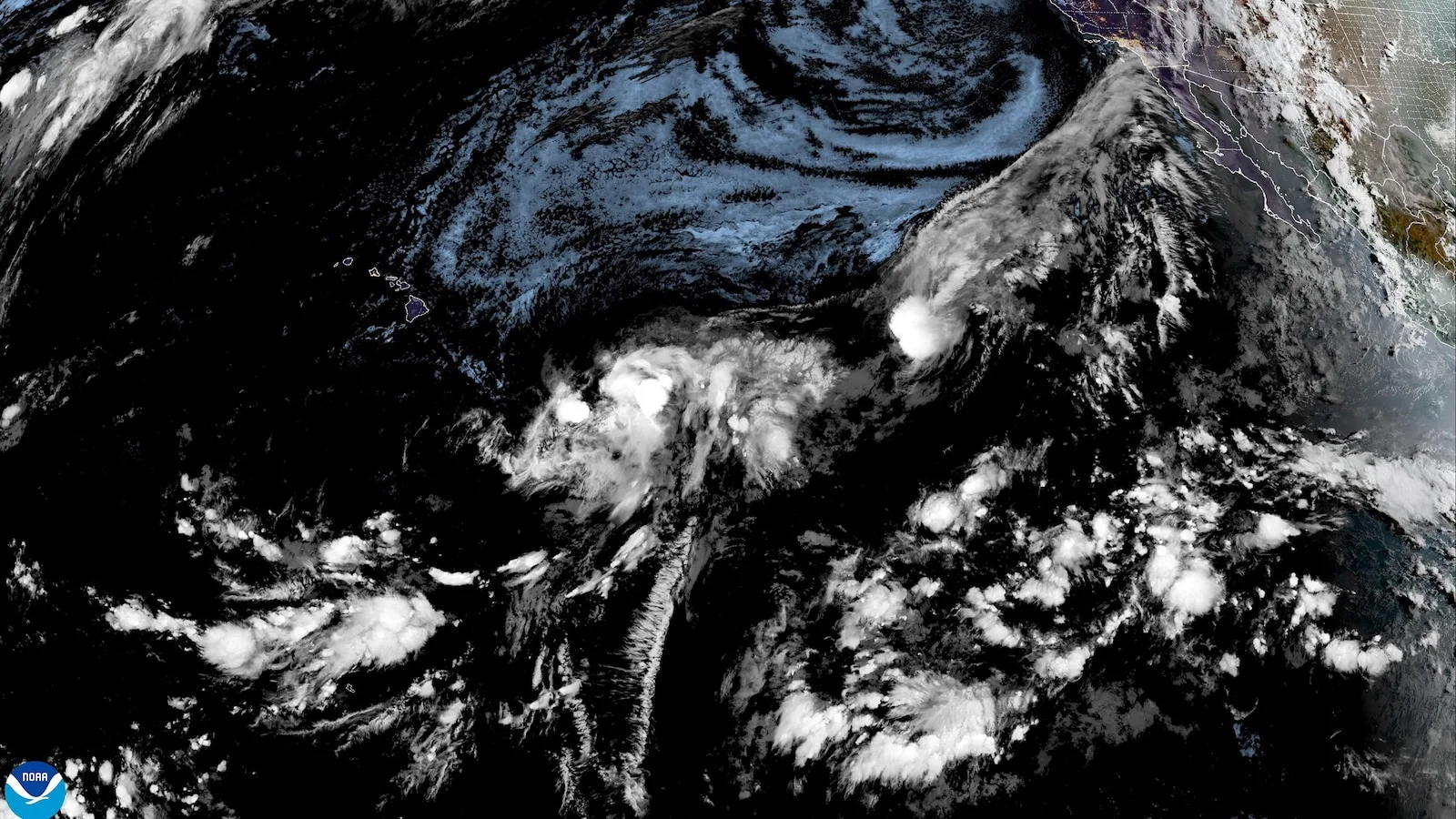 Tropical Storm Lala Approaches Hawaii, Forecast to Become Hurricane
