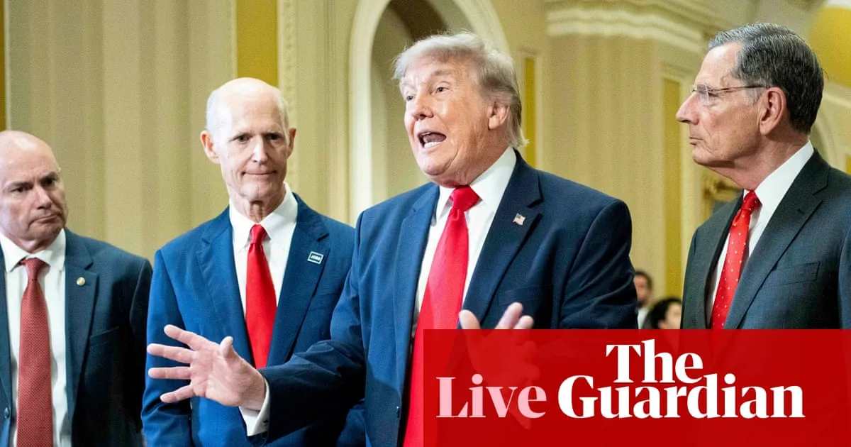 Trump and House Speaker Johnson Meet Amid Legislative Gridlock Over Election and Housing Bills