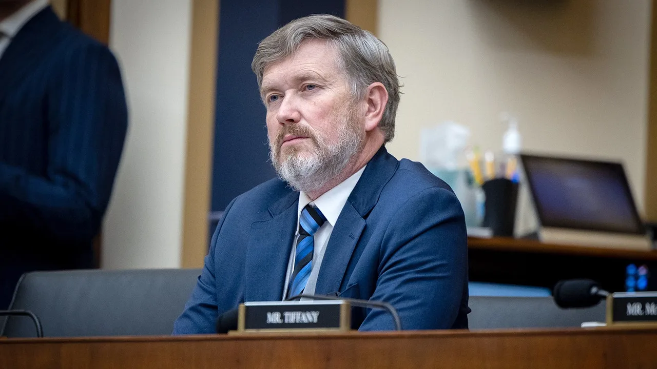 Trump Endorses Ed Gallrein in Kentucky GOP Primary Against Rep. Massie