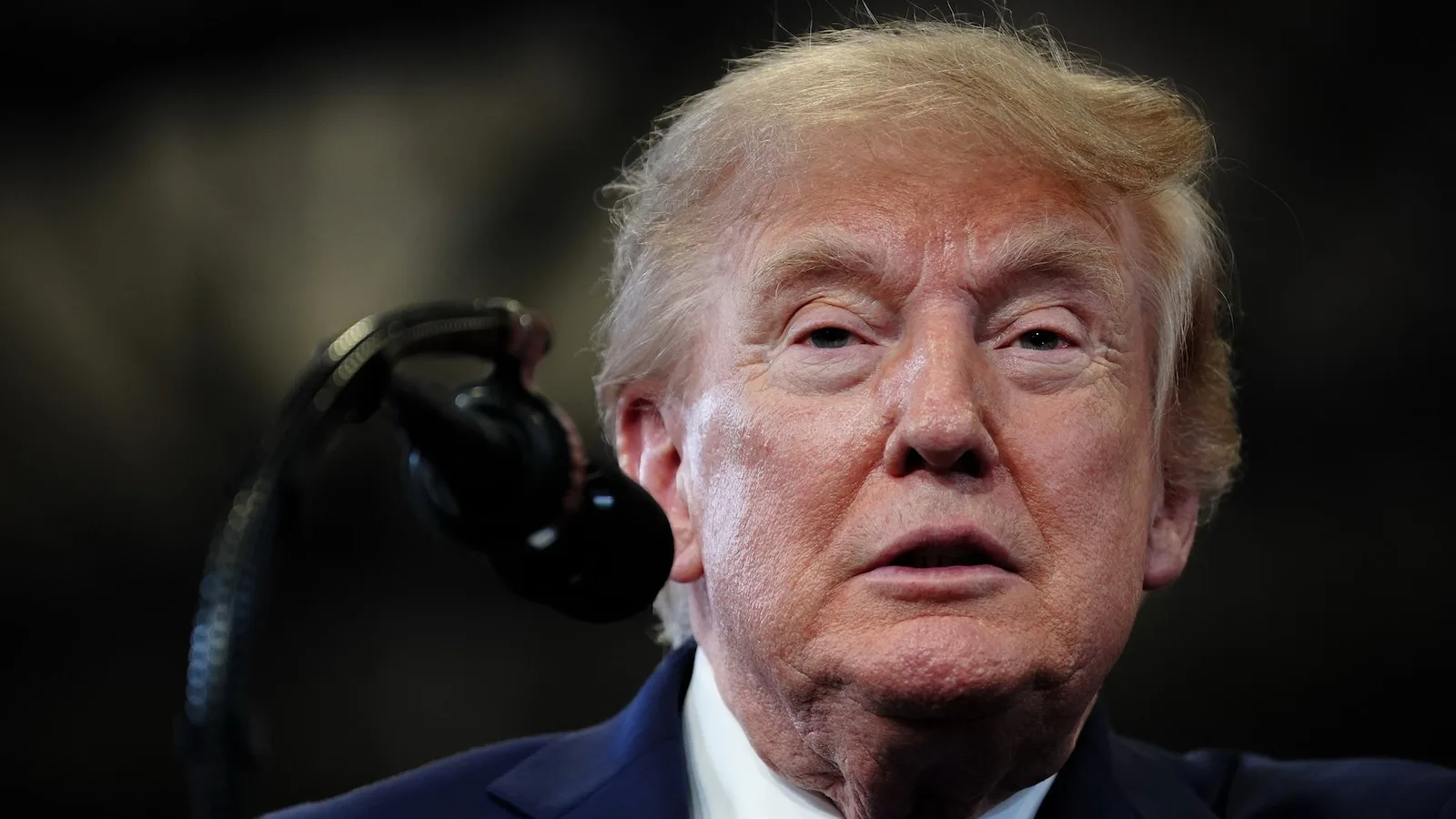 Trump-Linked Crypto Firm World Liberty Trust Receives Conditional Bank Charter Approval
