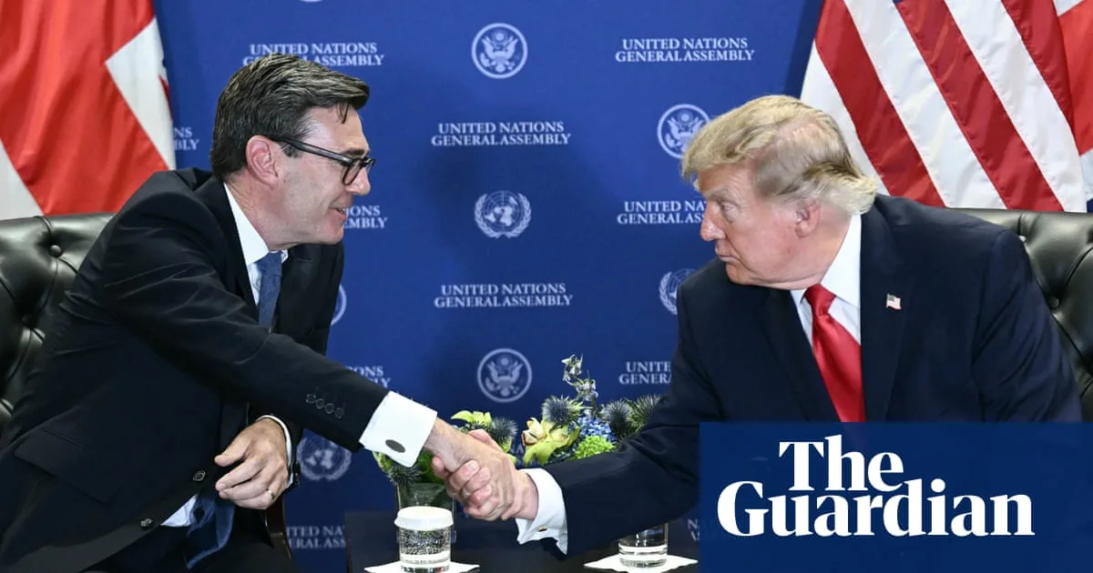 Trump Praises UK PM Burnham and Criticizes Chagos Islands Deal at UN Meeting