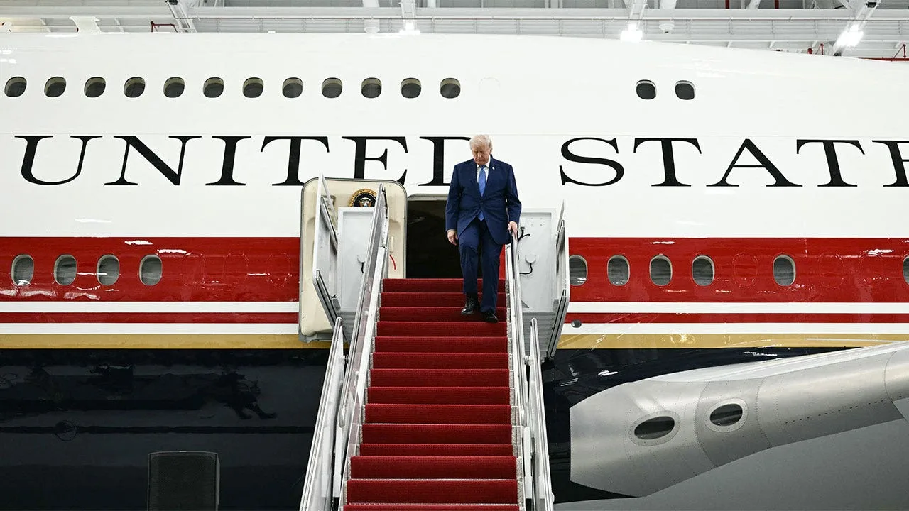 Trump Takes Inaugural Flight on Retrofitted Jet to Roosevelt Library Opening