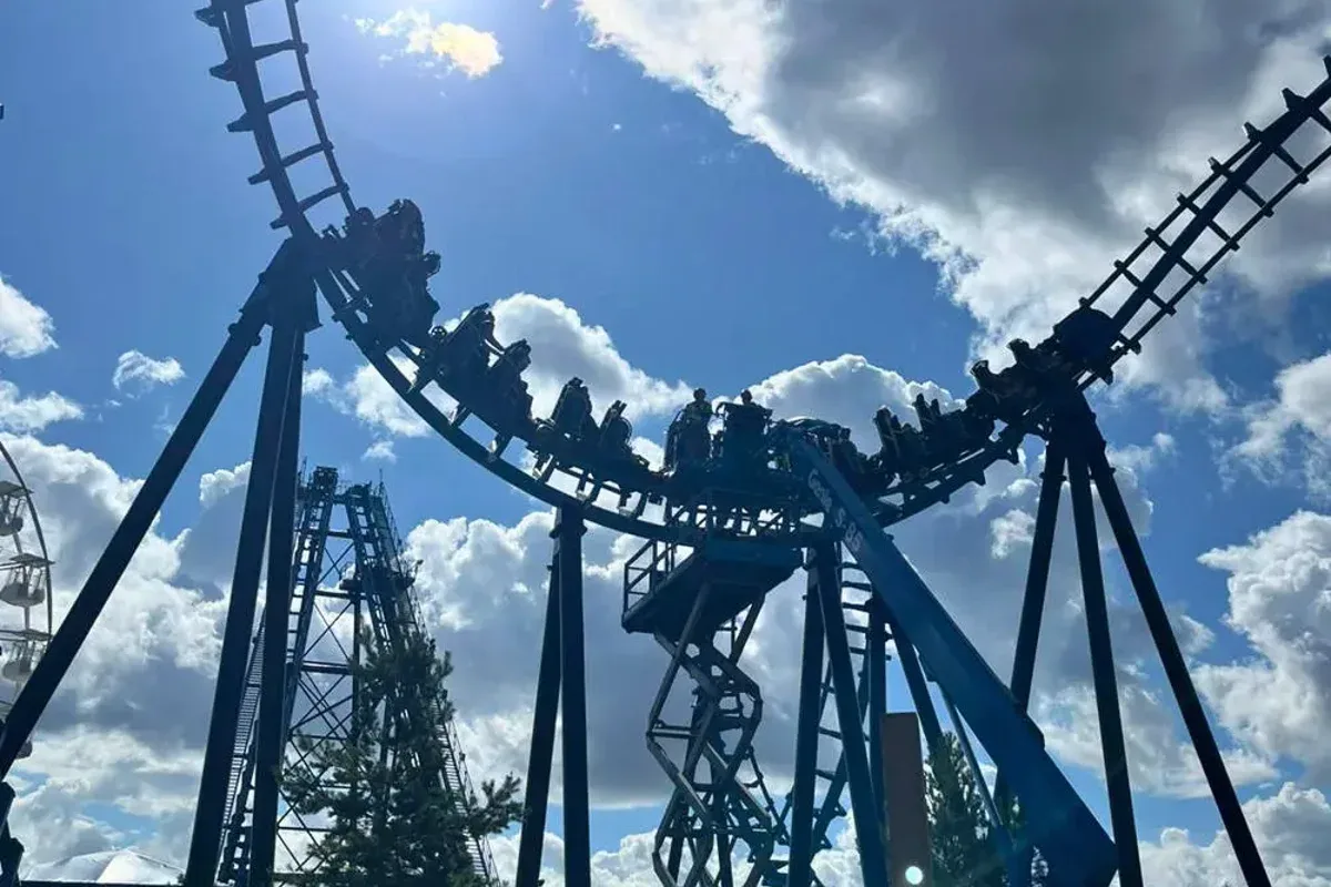 Twenty-Seven Rescued After Rollercoaster Stops Mid-Ride at Pleasurewood Hills