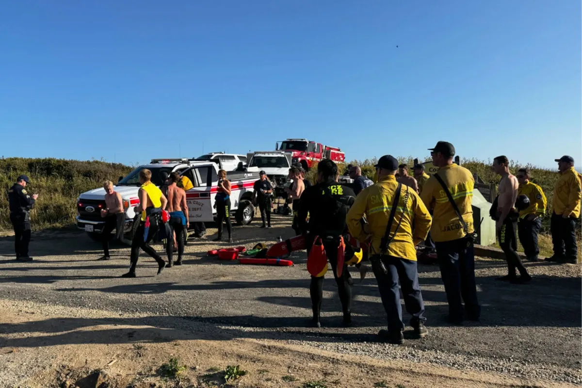 Two College Students Die After Being Swept Out to Sea on California Beach