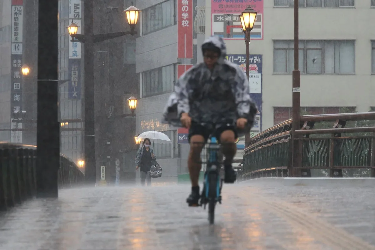 Typhoon Jangmi Brings Heavy Rain and Winds to Japan's Pacific Coast