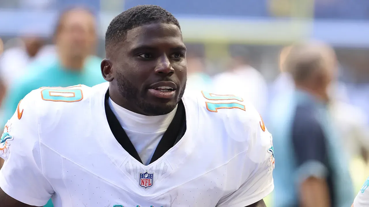 Tyreek Hill Reports Loss of Power in Left Leg After Knee Injury and Surgeries