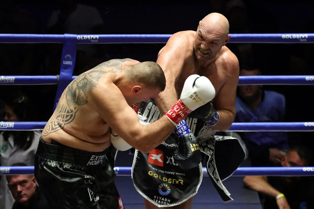 Tyson Fury defeats Mariusz Wach by seventh-round TKO in non-televised Thailand bout