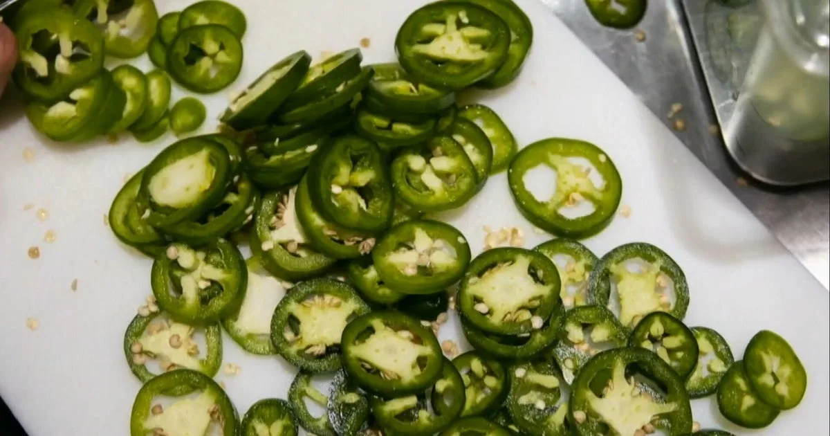 U.S. Faces Foodborne Illness Outbreak Linked to Jalapeños at Multiple Chains