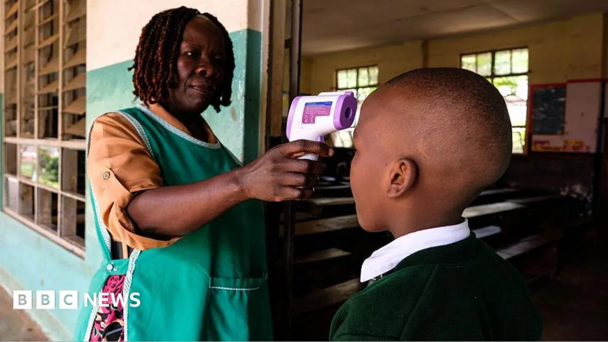 Uganda Discharges Last Ebola Patient and Begins 42-Day Countdown