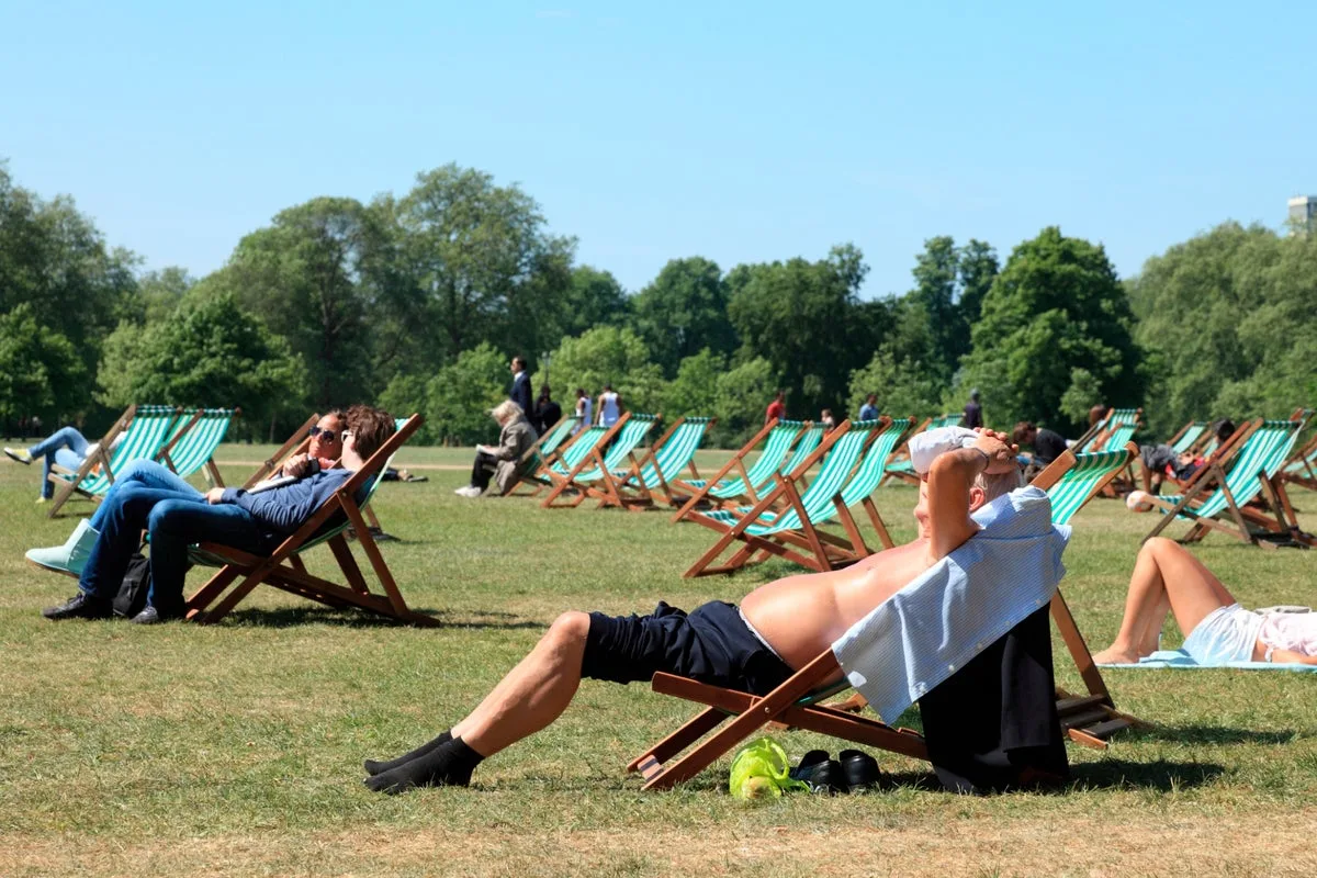 UK Forecasts Predict Temperatures Reaching Mid-20s and Above by End of May