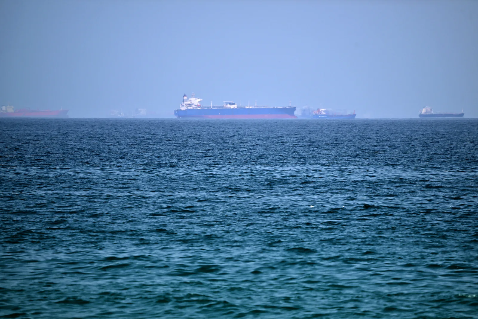 UK, France, and Oman Announce Cooperation to Ensure Safety of Omani Waters