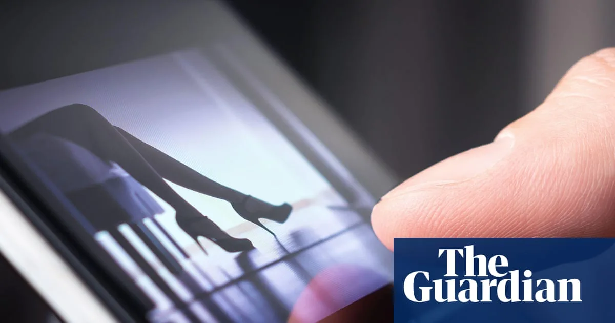 UK Government Agrees to Ban Porn Depicting Stepfamily Sex Acts After Lords Vote