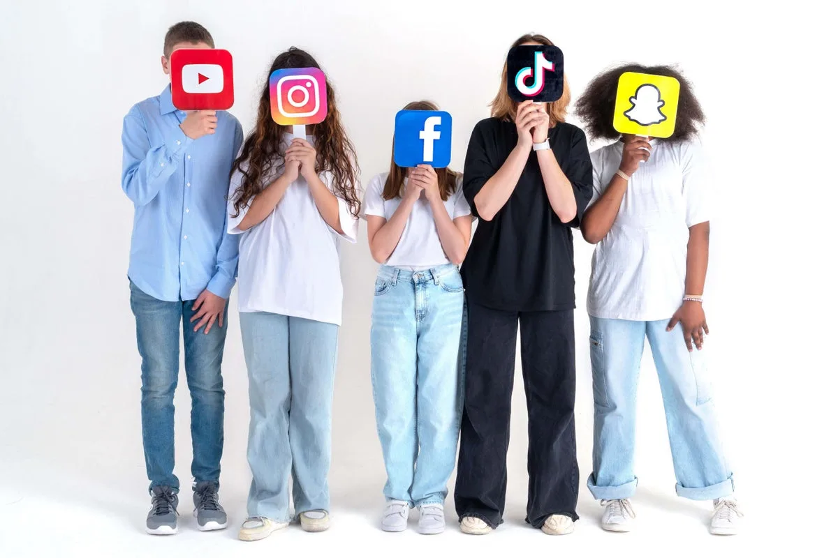 UK Government Considers Australia-Style Social Media Restrictions for Young People