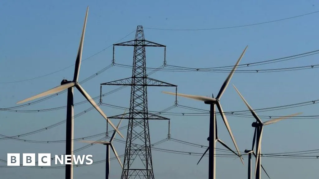 UK Government Plans Fixed-Price Contracts for Older Wind and Solar Farms