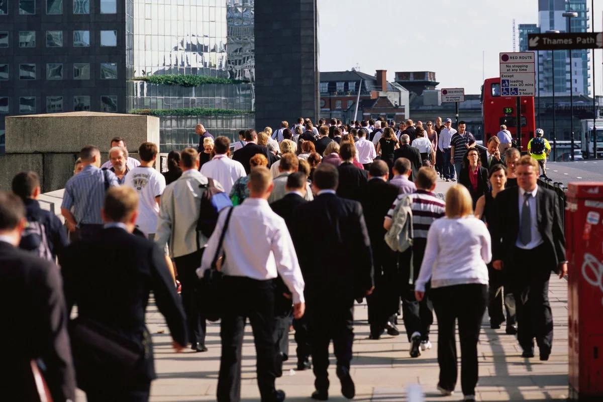 UK Job Vacancies Fall to Lowest Level in Five Years, Says ONS