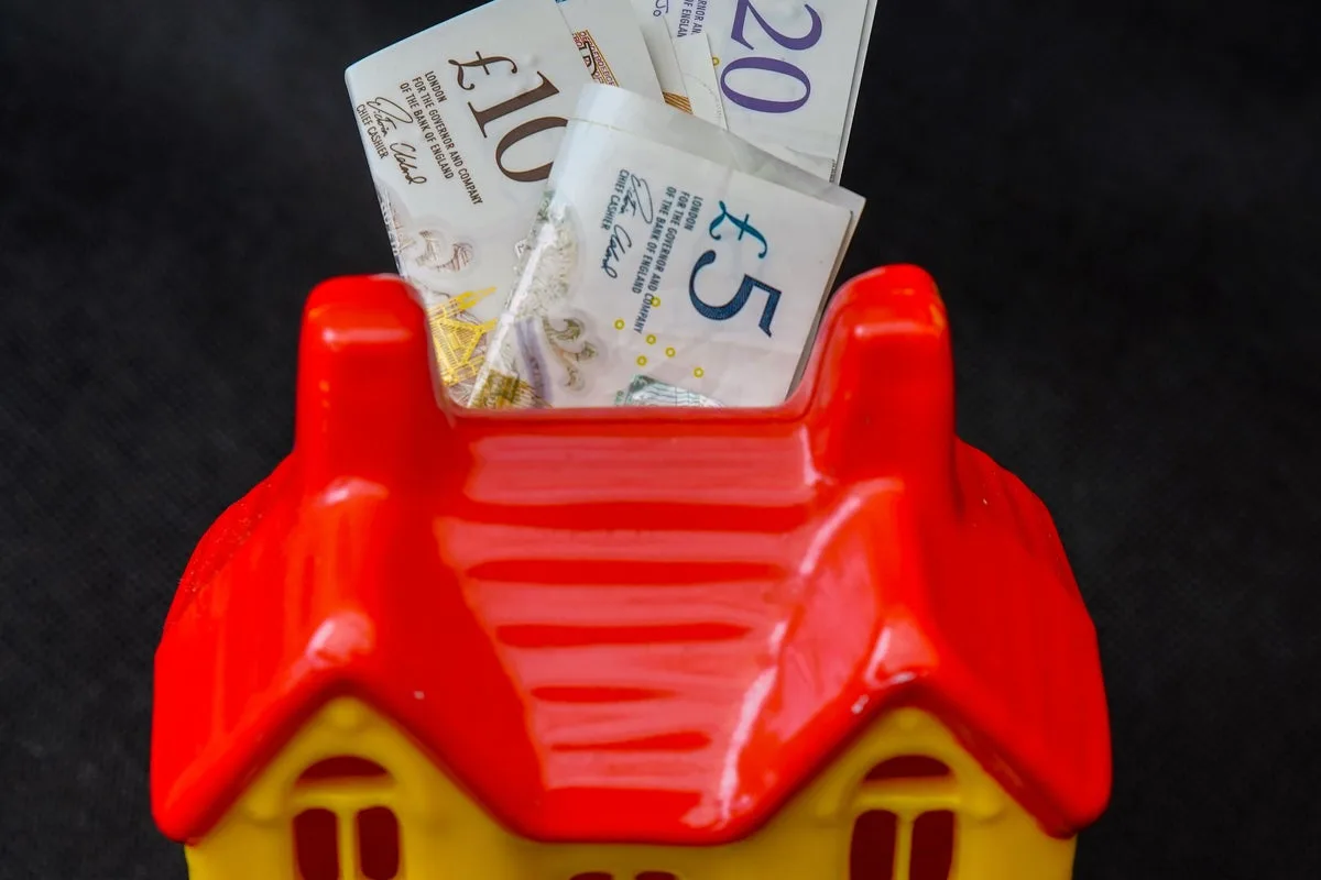 UK Mortgage Rates Rise Again Amid Market Volatility and Global Tensions