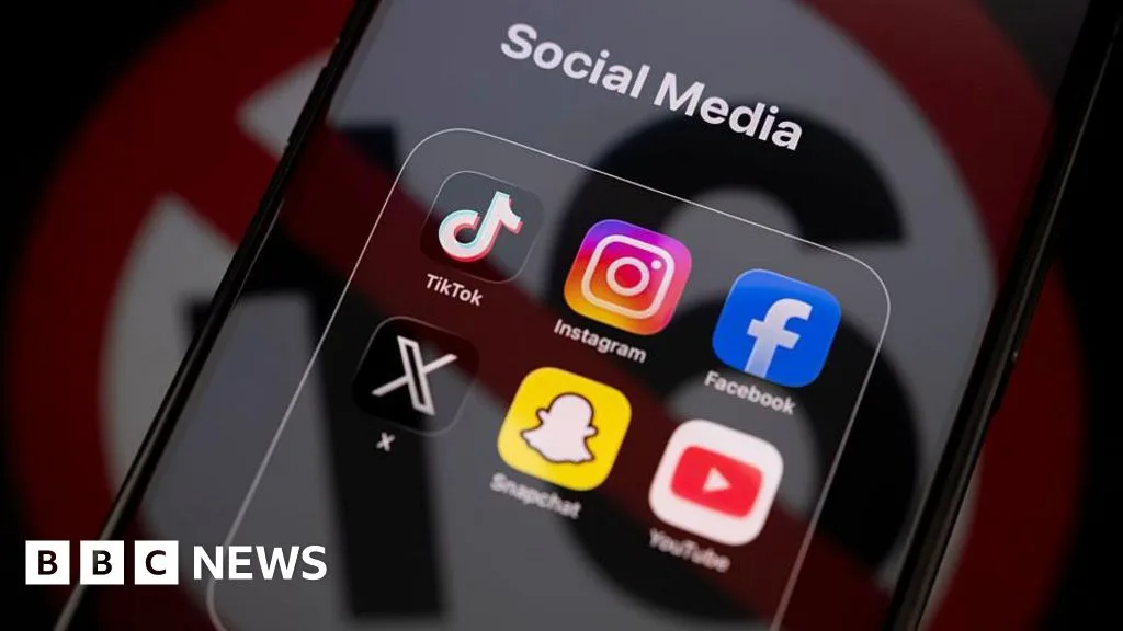 UK to Ban Social Media Accounts for Children Under 16