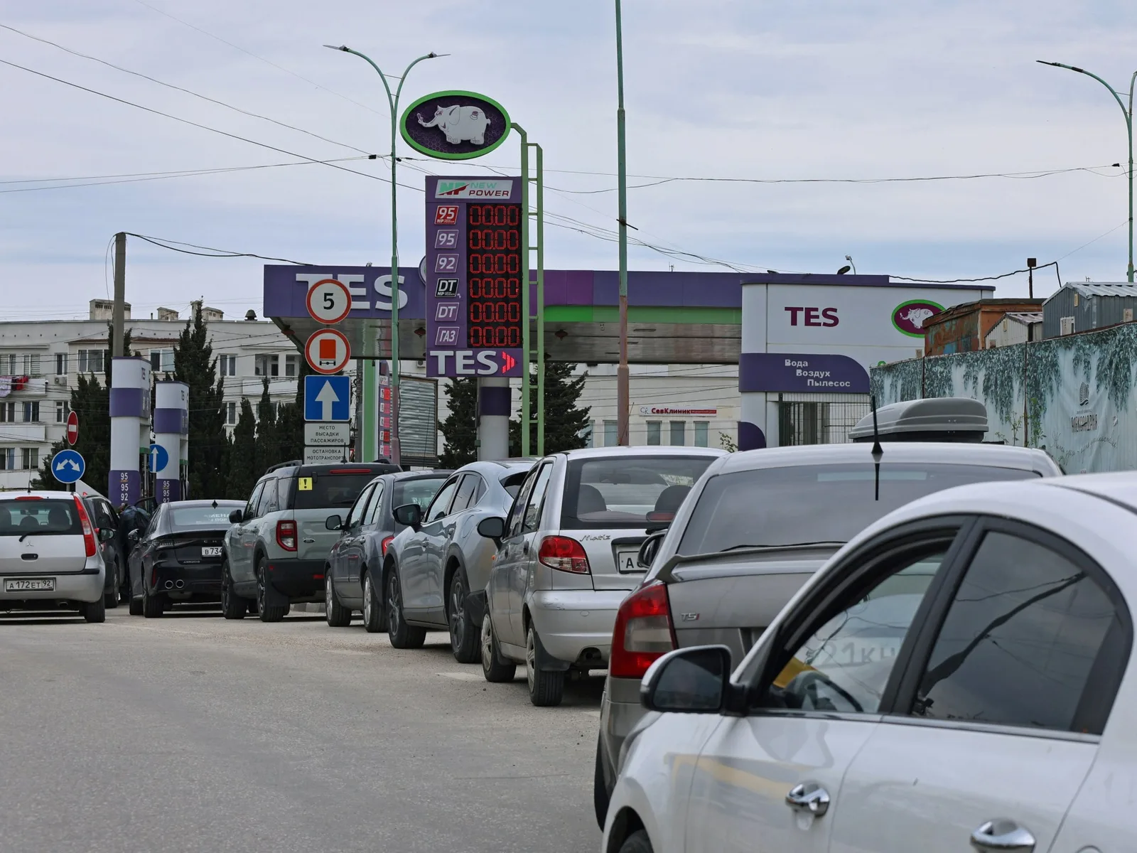 Ukrainian Drone Strikes Hit Sevastopol Museum and Disrupt Rail Service in Crimea