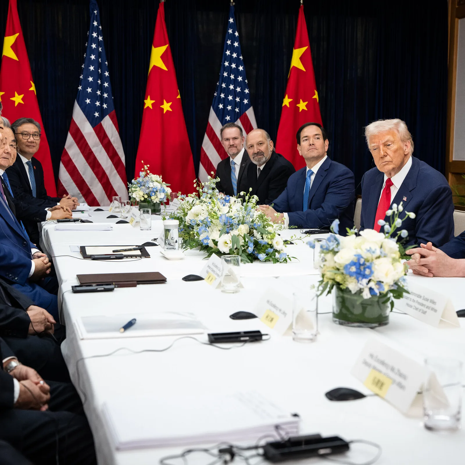 Unclear Agenda Ahead of Trump-Xi Summit, Chinese Analysts Say