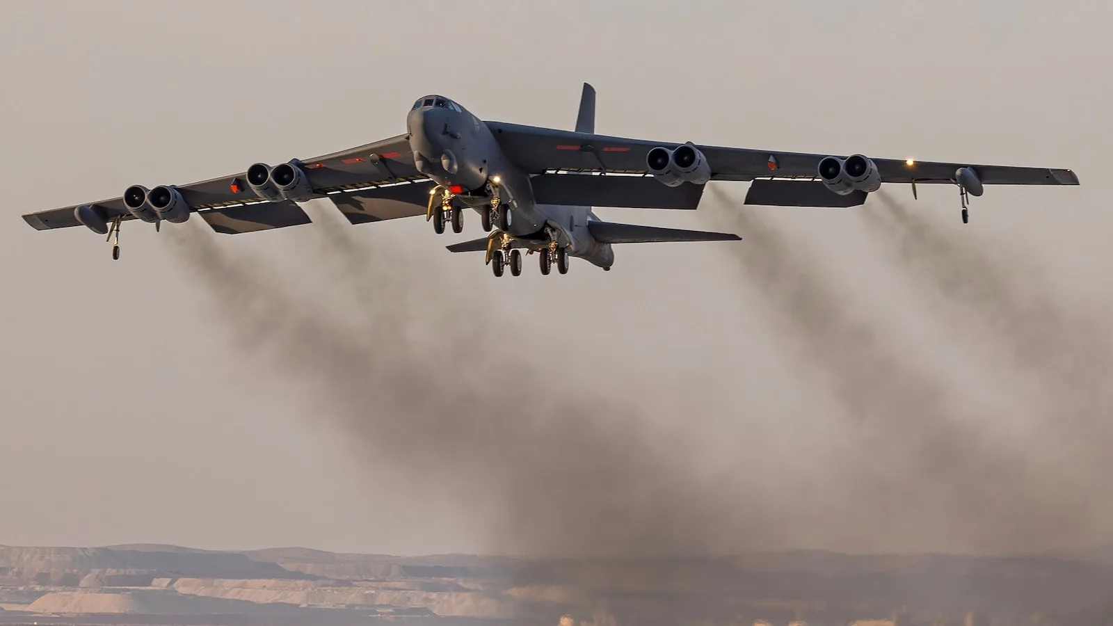 US Air Force B-52 Bomber Crashes After Takeoff at Edwards Air Force Base