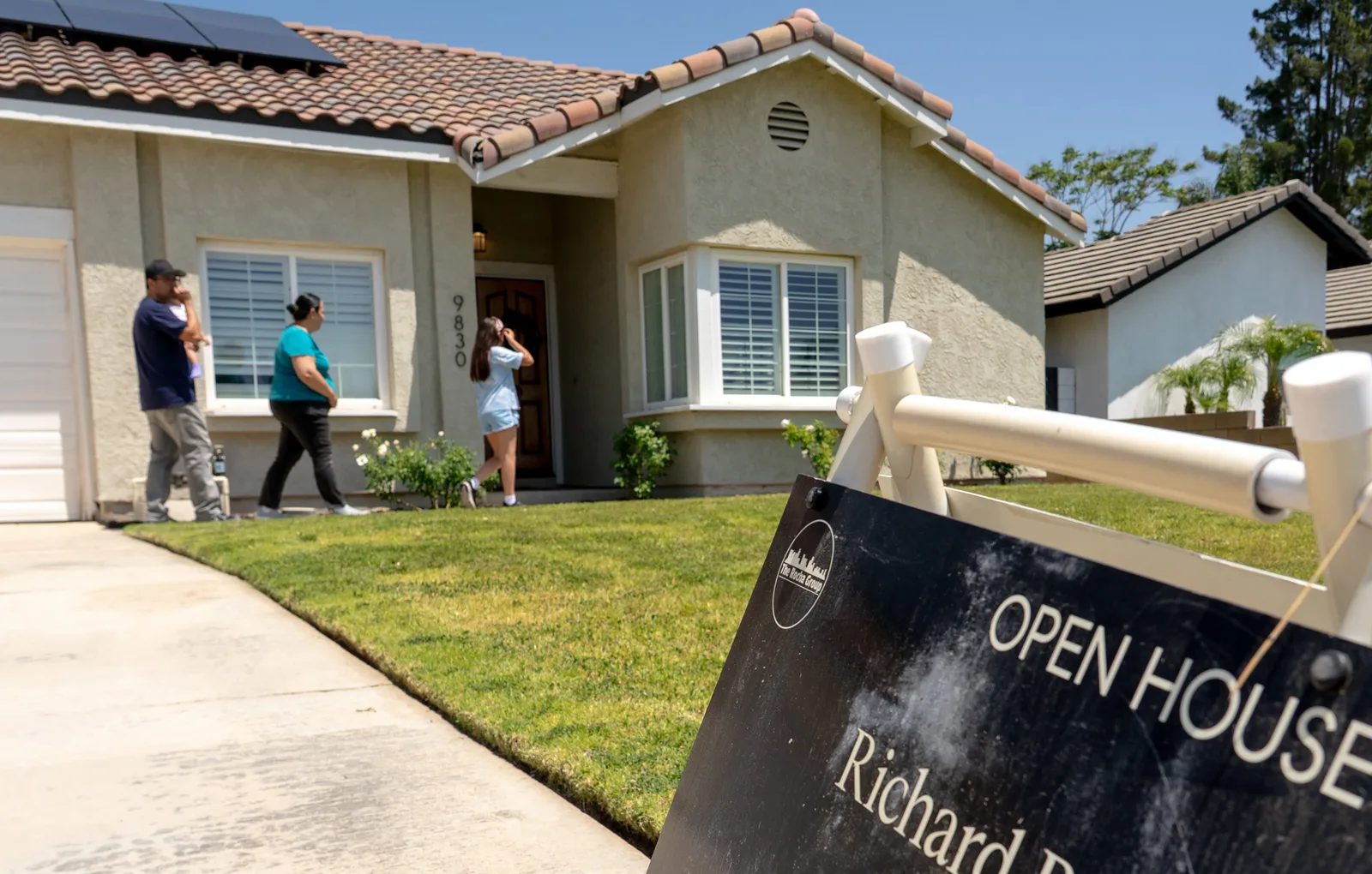 US Existing-Home Sales Remain Flat in April as Spring Market Disappoints