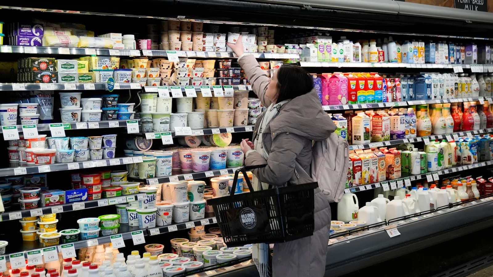 US GDP Growth Slows to 1.4% Annual Rate in Late 2025 Amid Inflation and Hiring Challenges