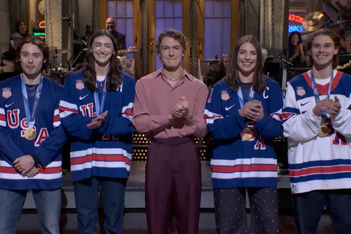 US Hockey Players Appear in 'SNL' Skit with 'Heated Rivalry' Star Connor Storrie
