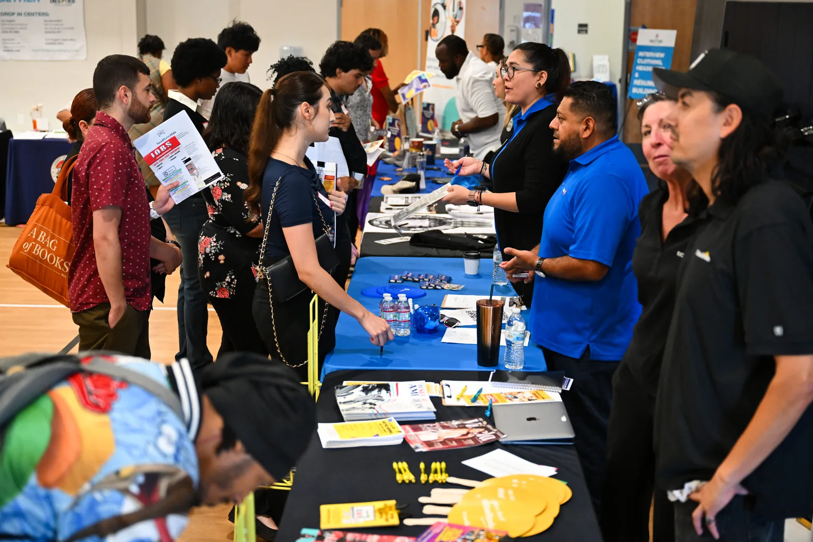 US Nonfarm Payrolls Decline by 23,000 in July; Unemployment Rate Falls to 4.1%