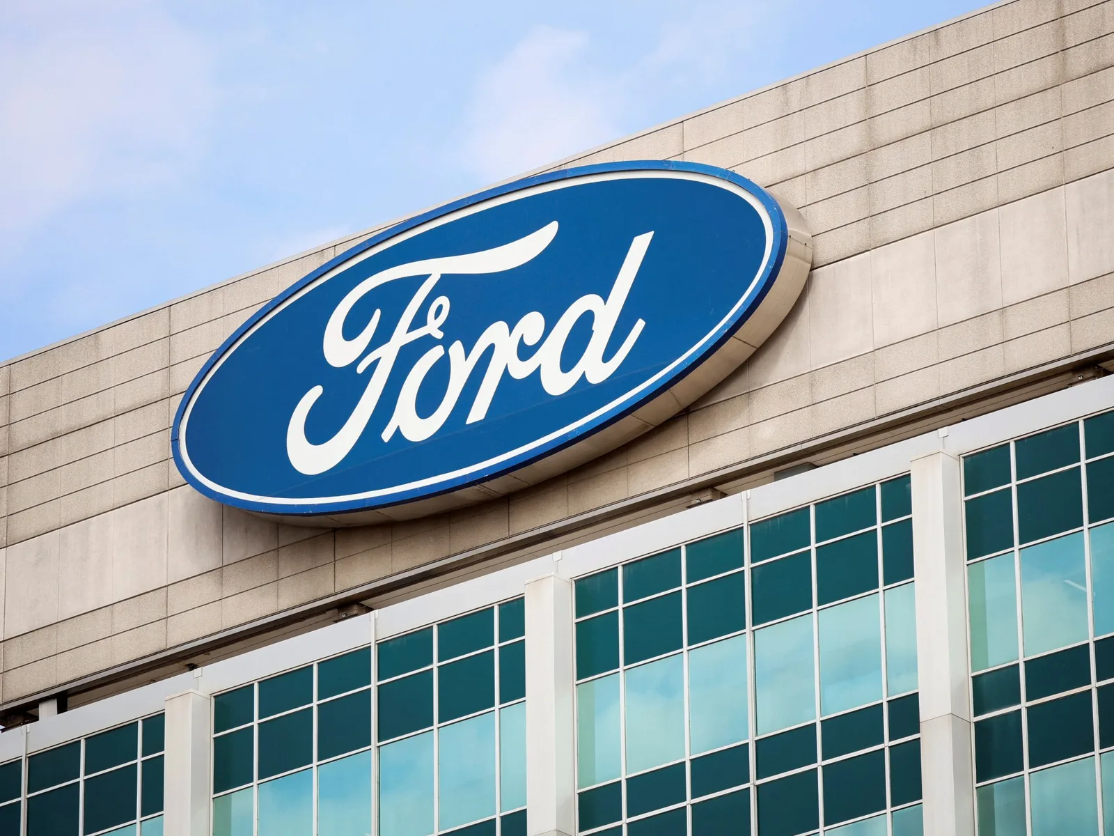 US Officials Criticize Ford Over Partnerships With Chinese Automotive Firms