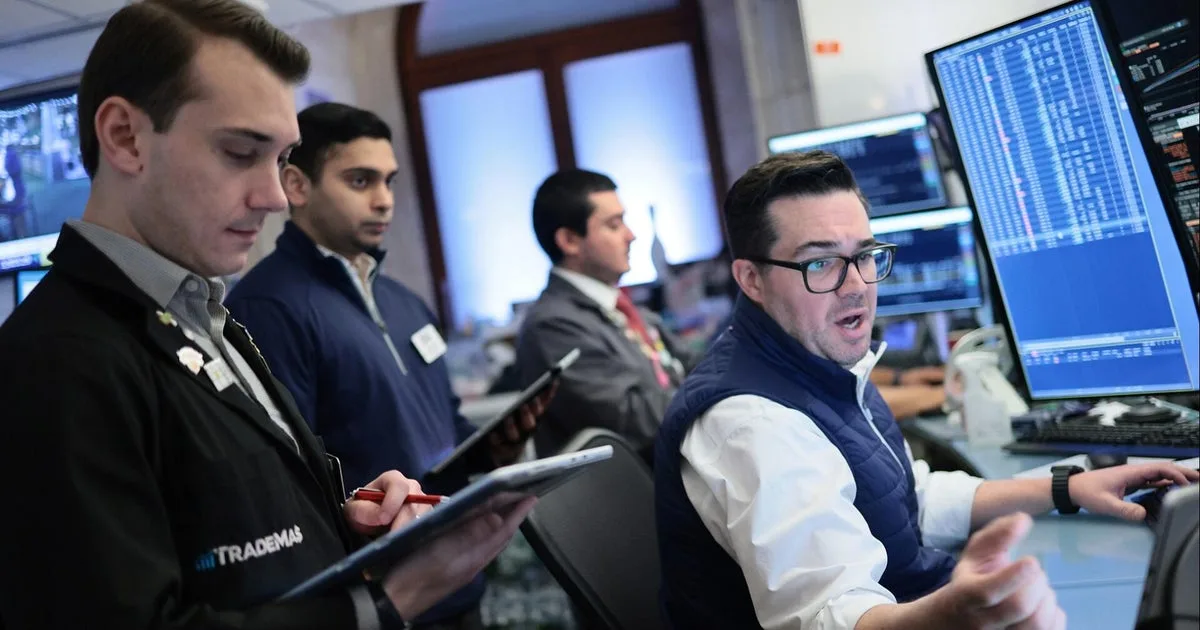US Stocks Decline as Oil Prices Surge Amid Iran Conflict Uncertainty