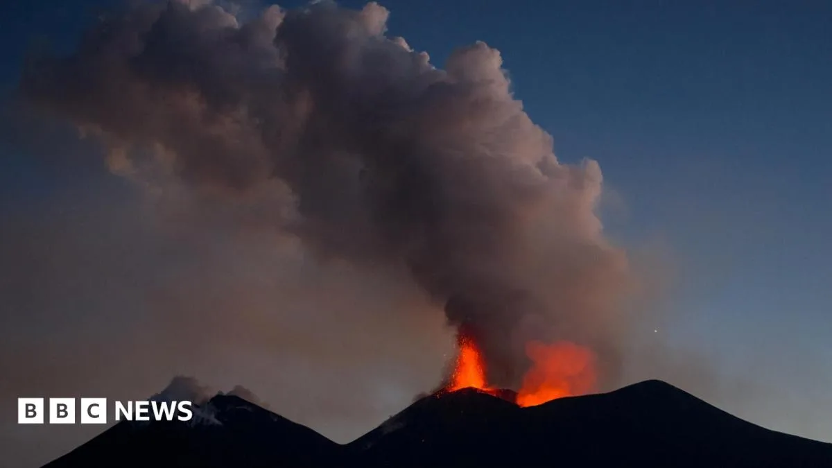 US Tourist Dies After Lightning Strike on Italy's Mount Etna Volcano