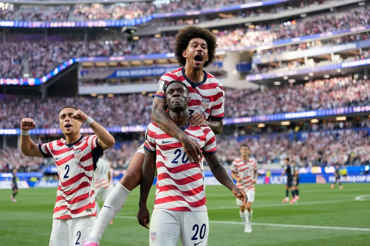 USA defeats Paraguay 4-1 in World Cup opener with two goals from Folarin Balogun