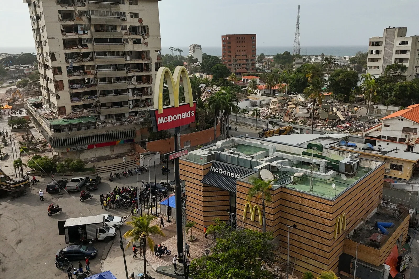 Venezuela Earthquakes Leave Thousands Dead and Injured in La Guaira