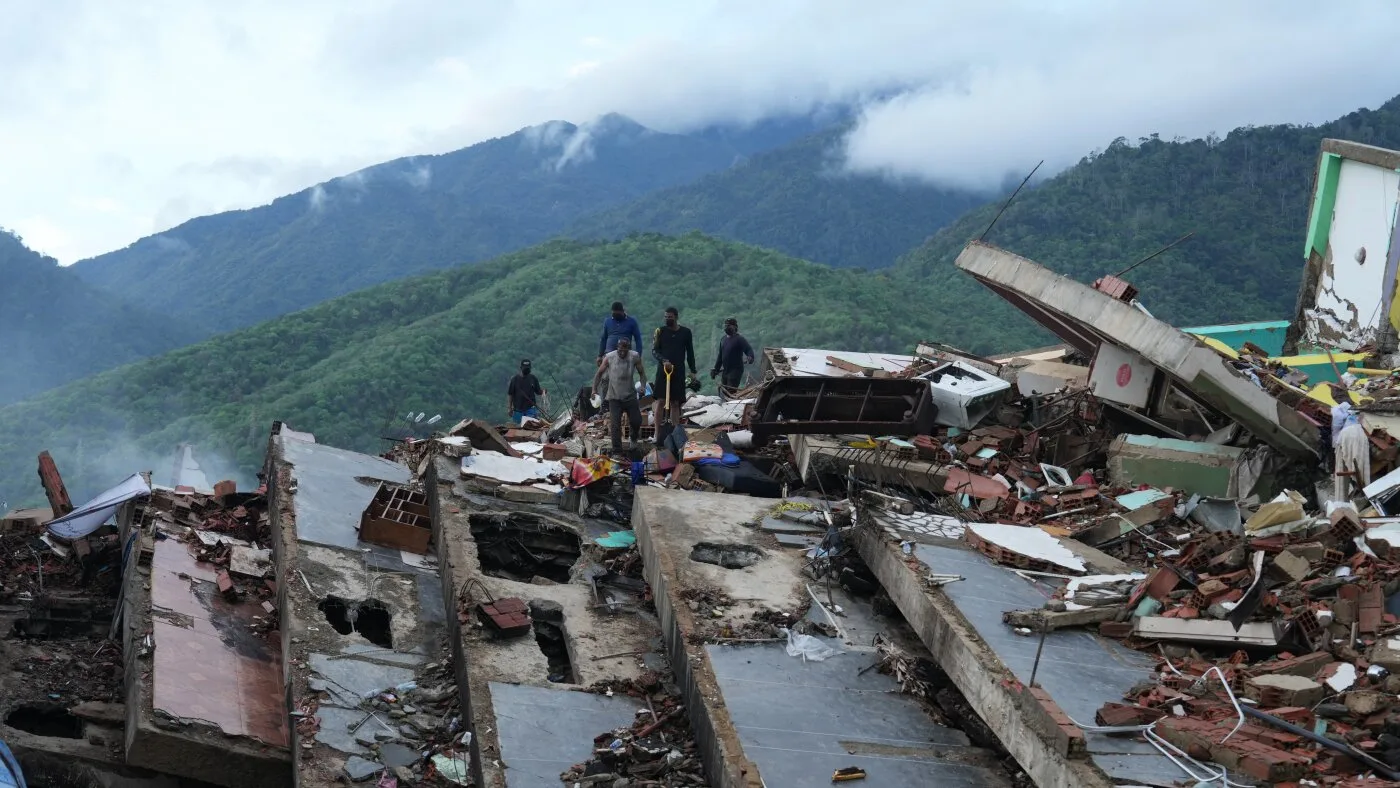 Death Toll Surpasses 1,900 After Twin Earthquakes Strike Venezuela