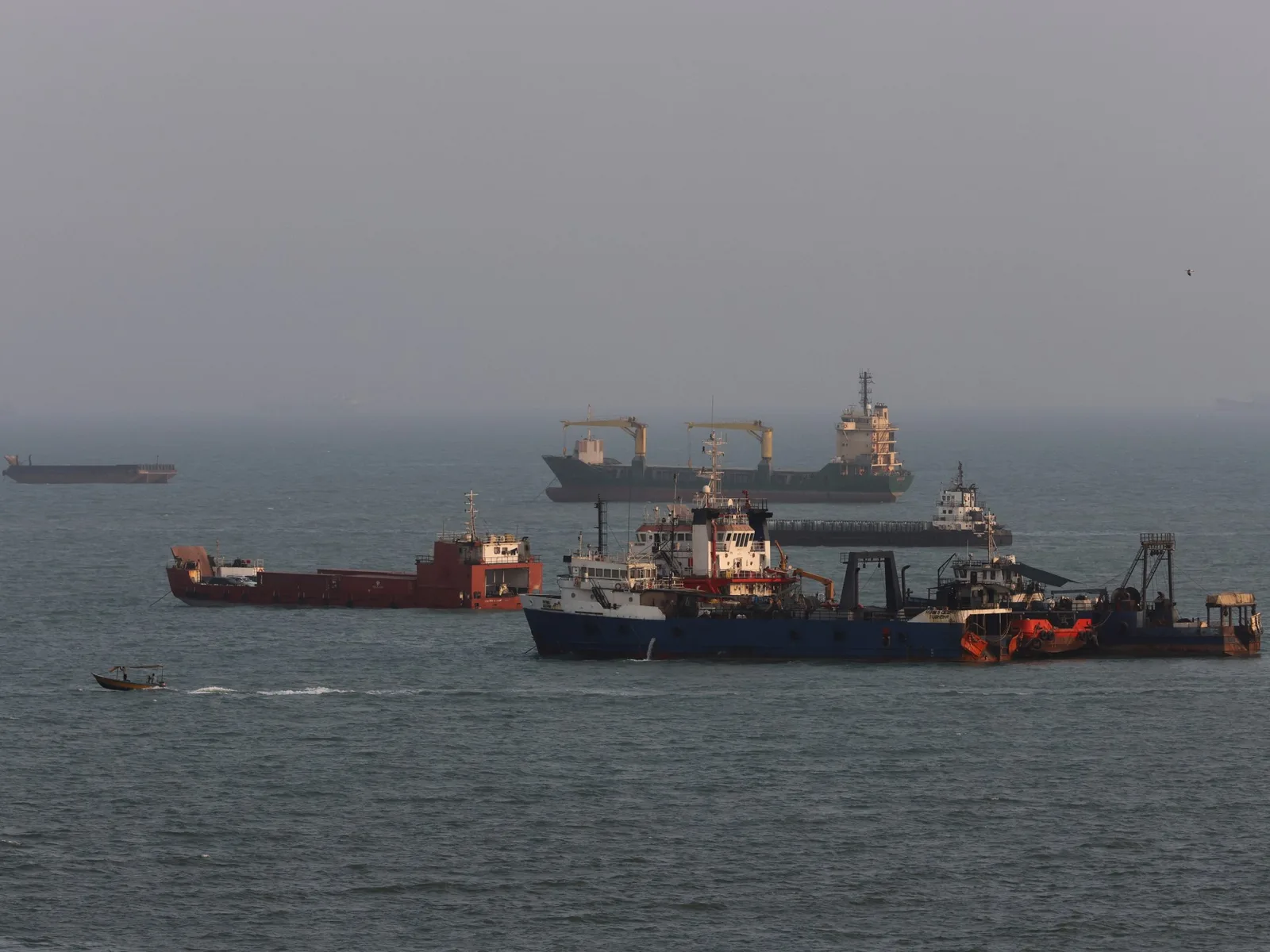 Vessel Struck by Projectile in Strait of Hormuz, One Fatality Reported