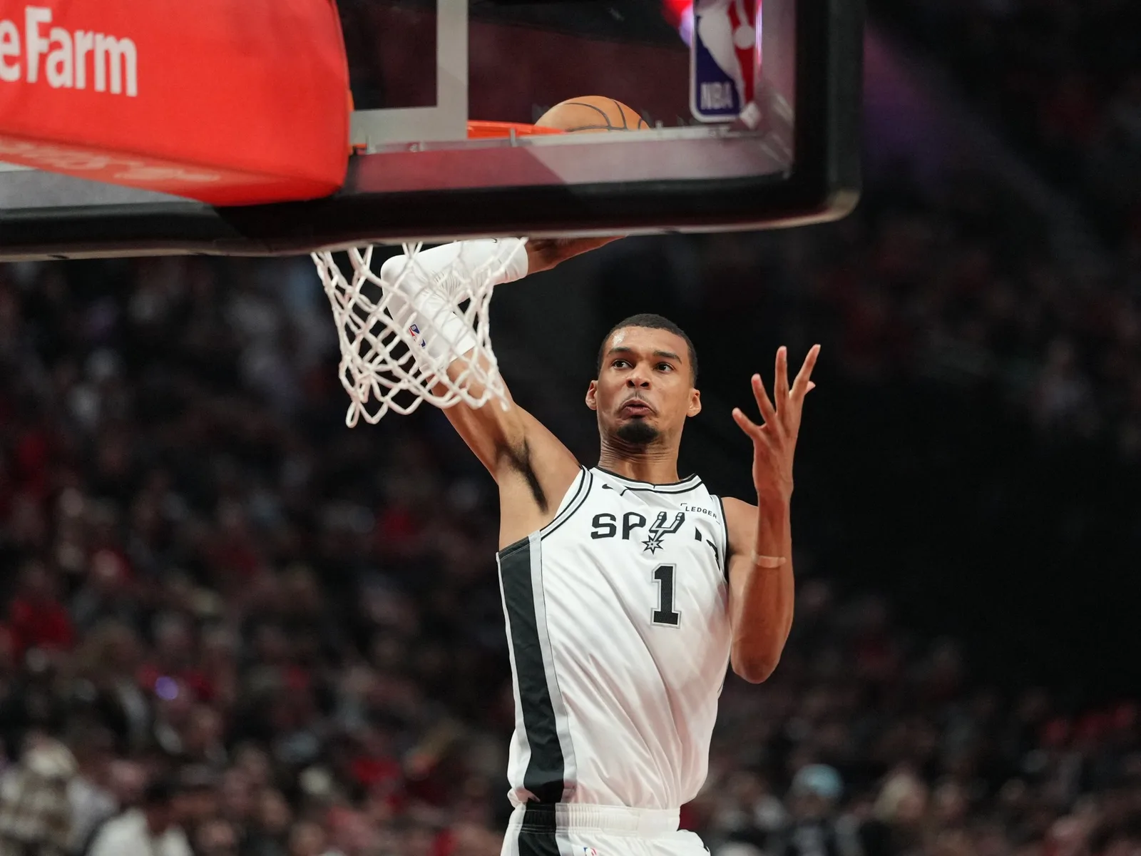 Victor Wembanyama Returns as Spurs Defeat Trail Blazers 114–93 for 3-1 Series Lead